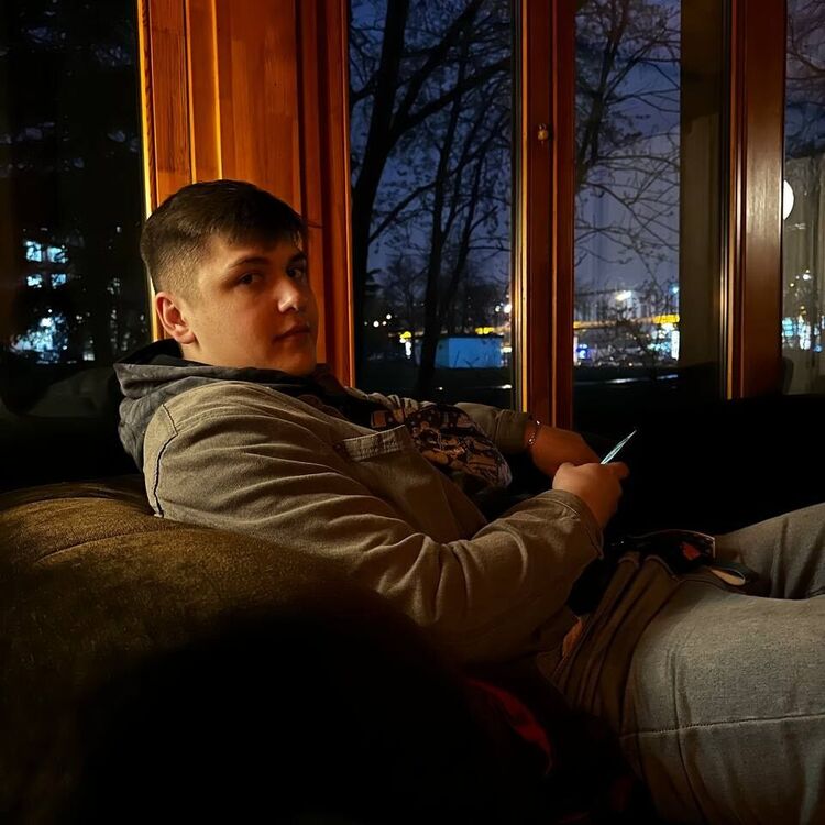 ���� 42770566 ����� ������, 22 ����, ���� ���������� � ������