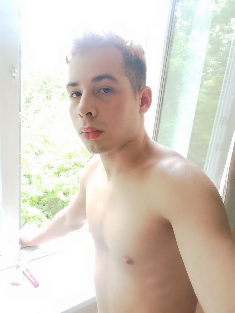  34531226  Yilber, 21 ,    