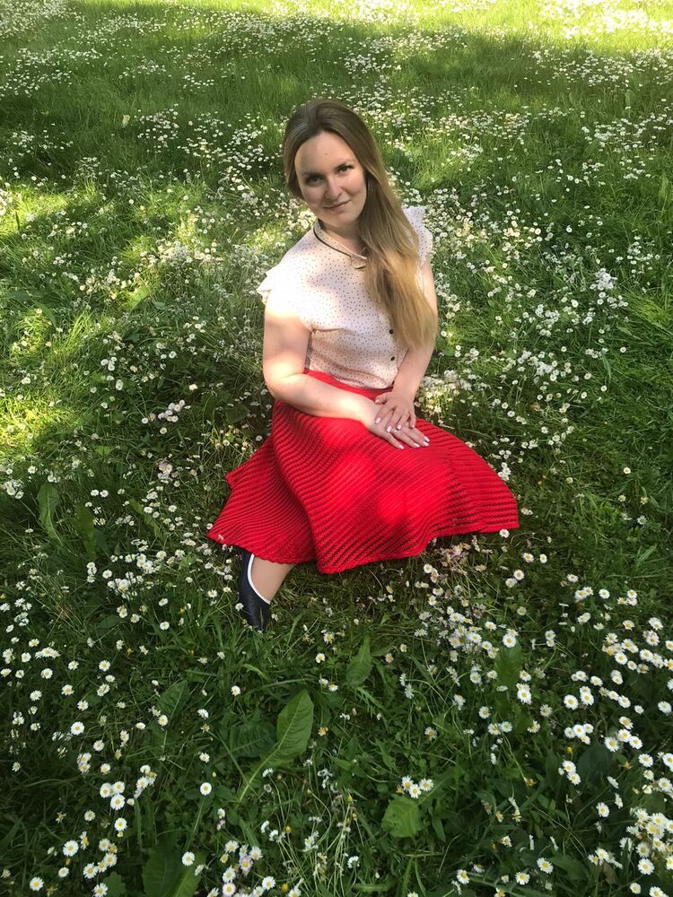  27913236  Evgenia, 35 ,    