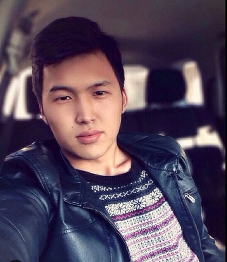  34360776  Arslan, 32 ,    