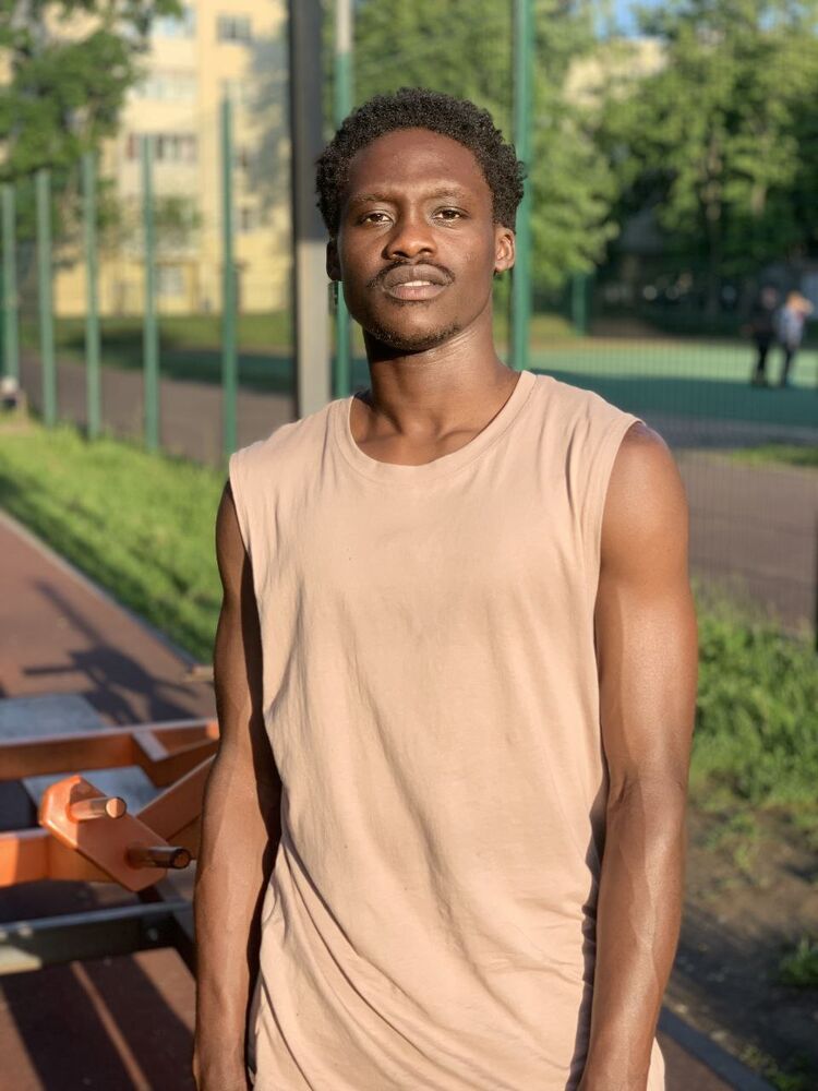  54347686  Junior, 24 ,    