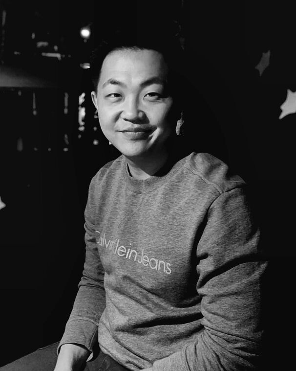  38748216  Vitalik, 34 ,    -