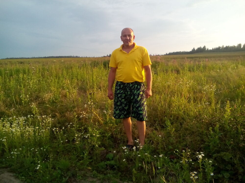  ,   RUSLAN, 44 ,  