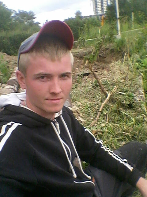  44868696  Stas, 31 ,    