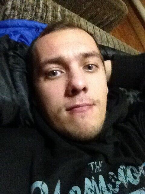  8337466  Dima, 31 ,    