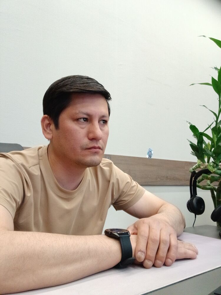  ,   Umar, 30 ,   ,   