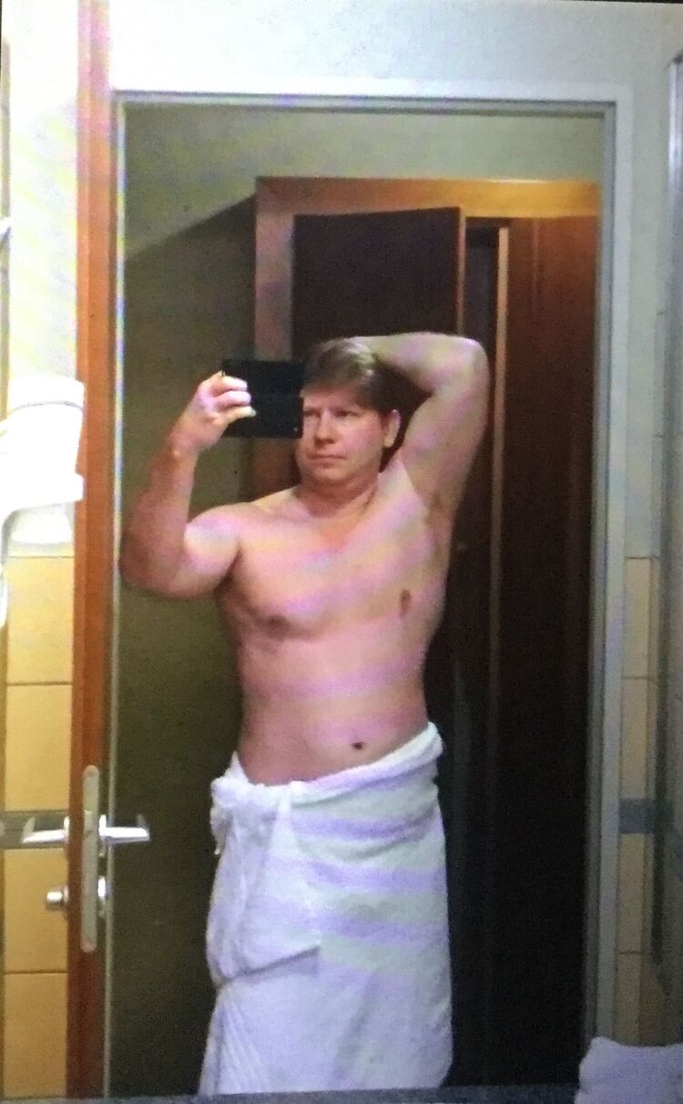  ,   Alex, 51 ,   ,   