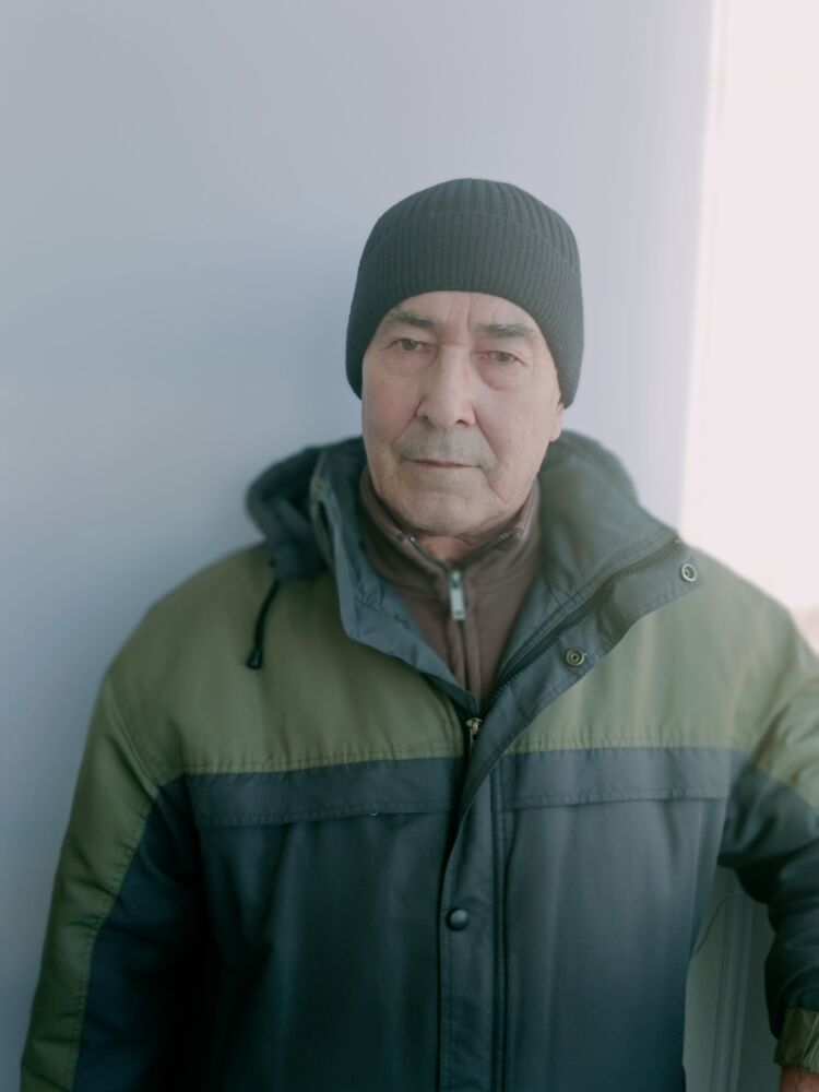  -,   Rafis, 65 ,   c 