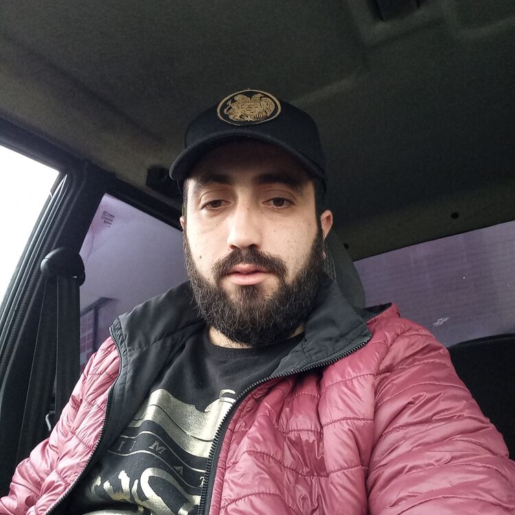  33118676  Azat, 29 ,    