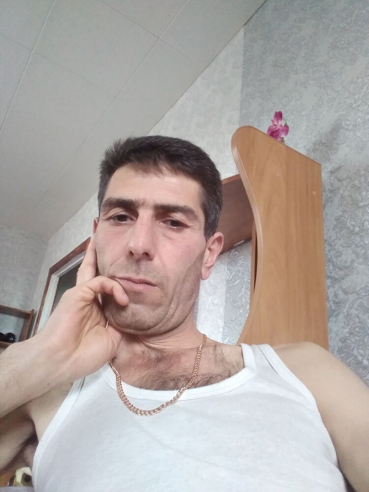  36768986  Dghdh, 49 ,    