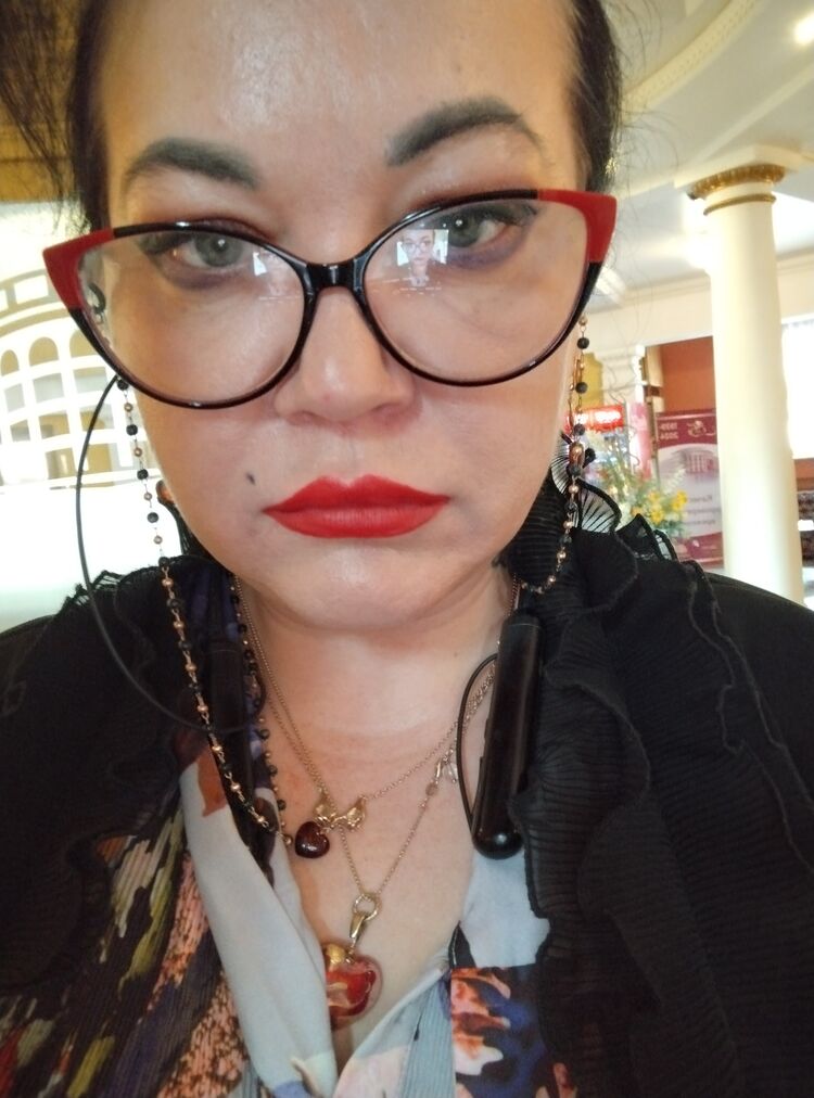  ,   Anzhelika, 48 ,   c 