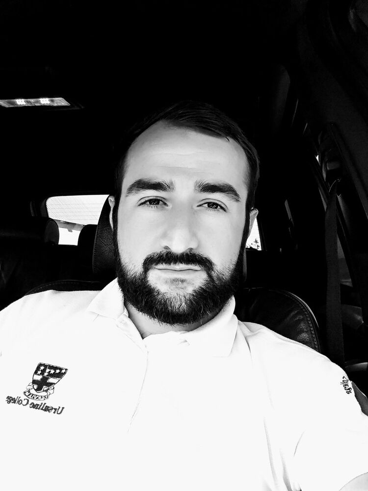  18959826  Ikaa, 31 ,    