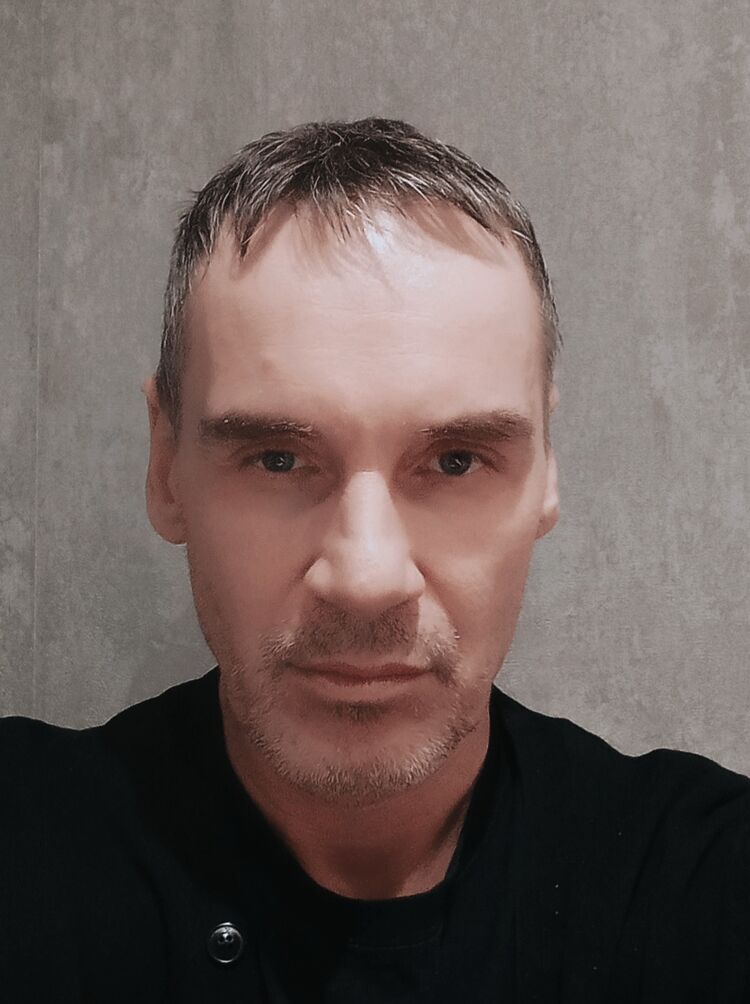  37717966  , 53 ,    