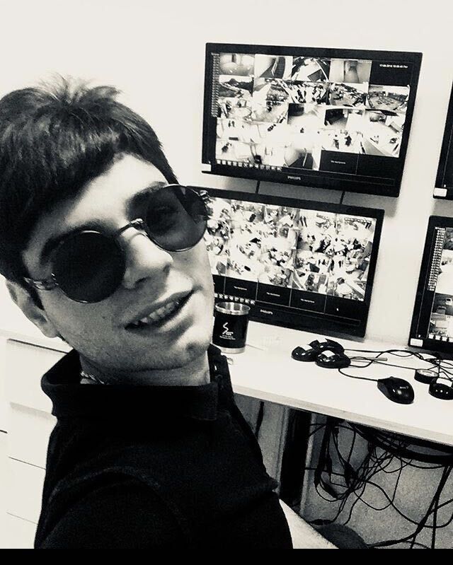  36704196  SyanS, 25 ,    