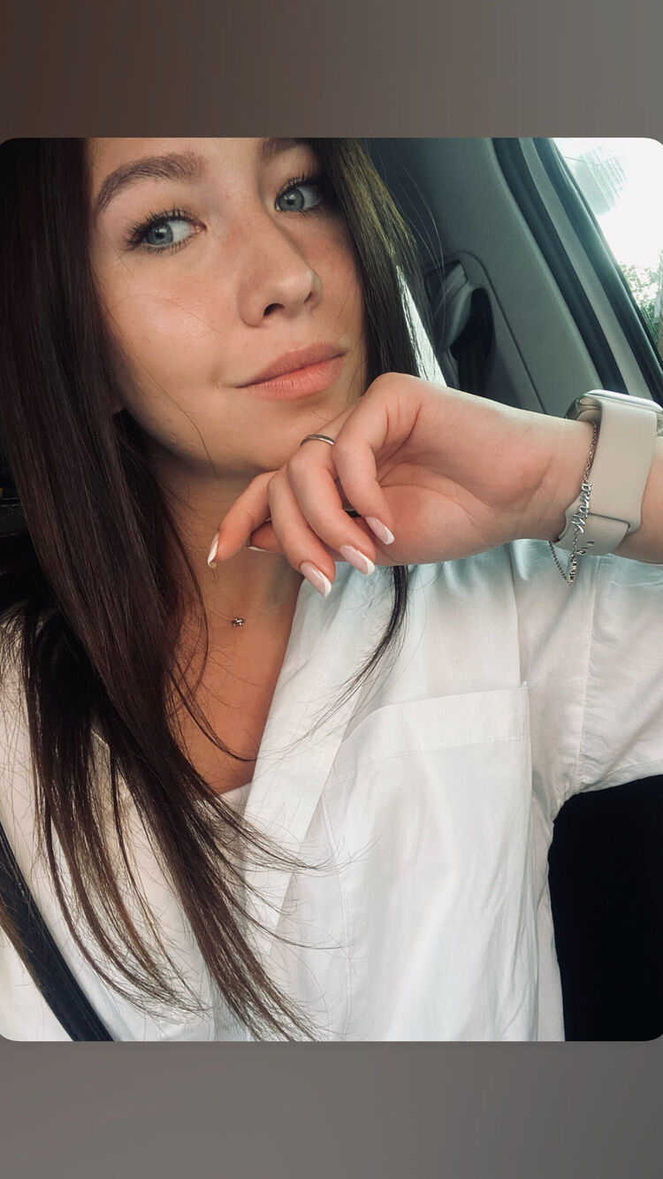  46142716  , 28 ,    