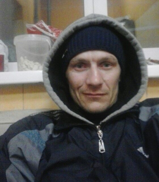  ,   Petr, 44 ,   ,   , c 
