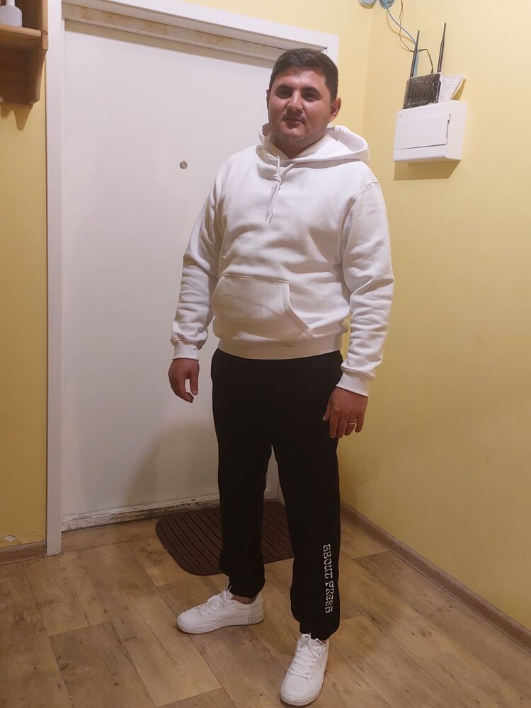  28734356  Abdulla, 22 ,    