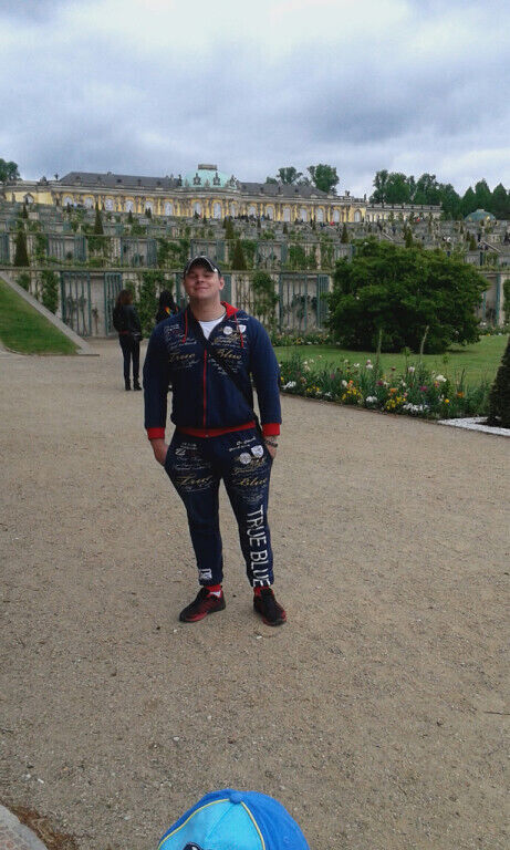  ,   Andrej, 43 ,   ,   , c 