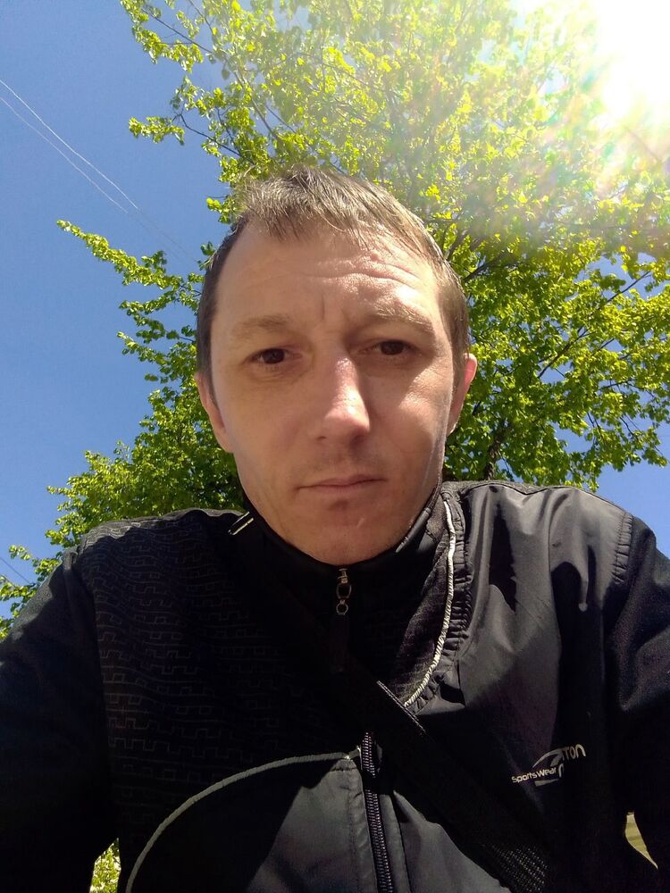  ,   Maksim, 37 ,   c 