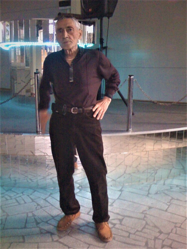  28954306  Valeri, 72 ,    