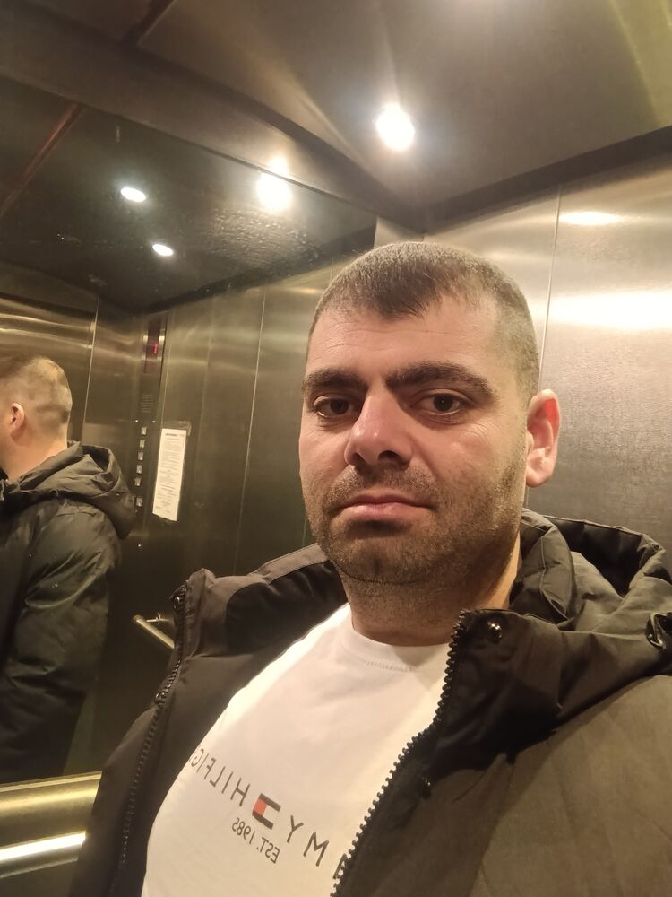  54292896  ARTUR, 33 ,    