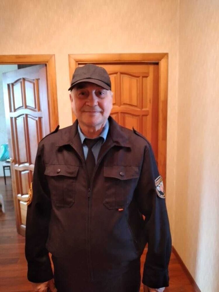  33826306  Sergej, 64 ,    