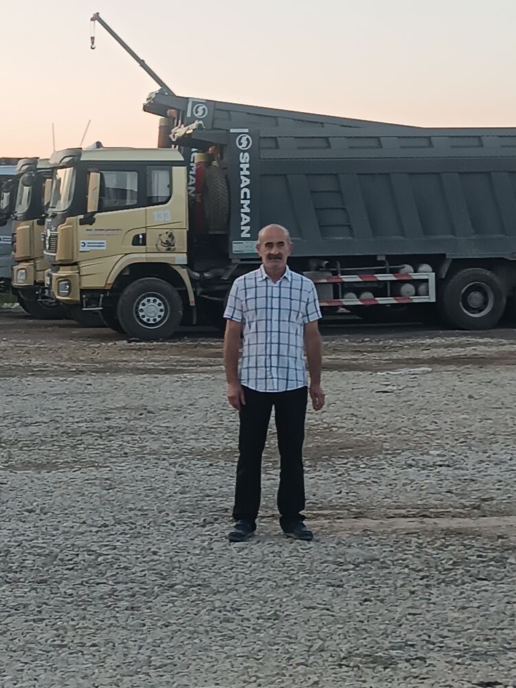  48305146  , 61 ,    