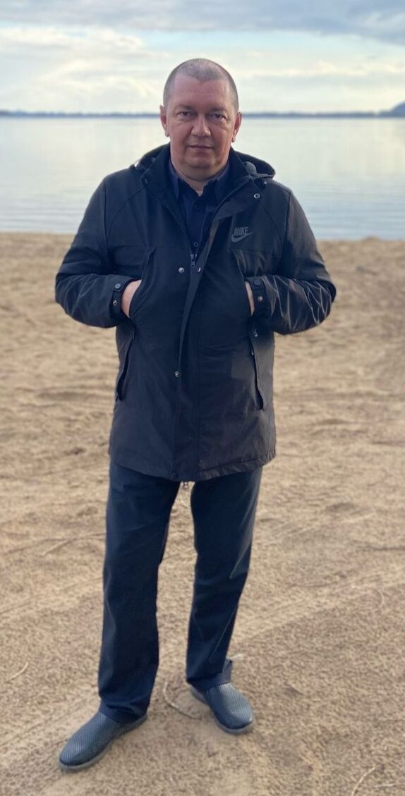  54509686  Pablo, 51 ,    