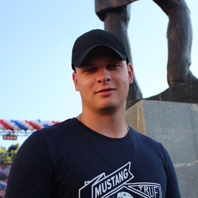  ,   Ivan, 33 ,   ,   