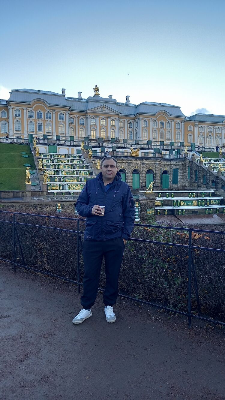  31183236  Zakir, 41 ,    -