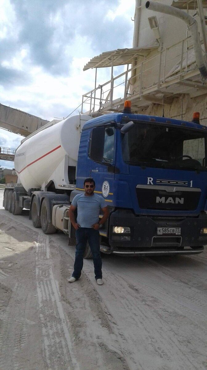  12789376  GARIK, 38 ,    