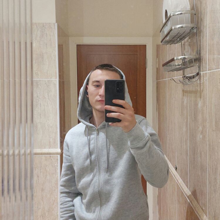  33041946  Petru, 25 ,    