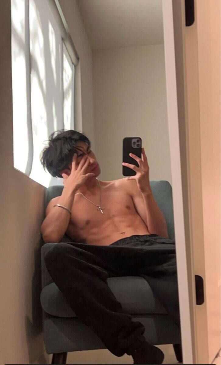 ���� 49859286 ����� Zeek, 21 ���, ���� ���������� � Deleted