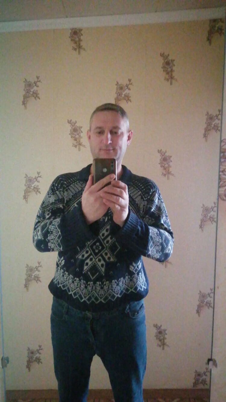 32259936  Nikolay, 39 ,    