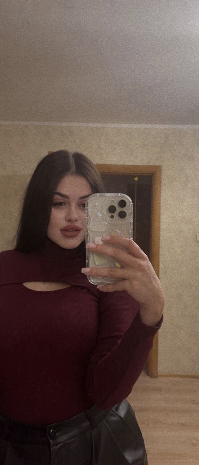  ,   Katrina, 28 ,   ,   
