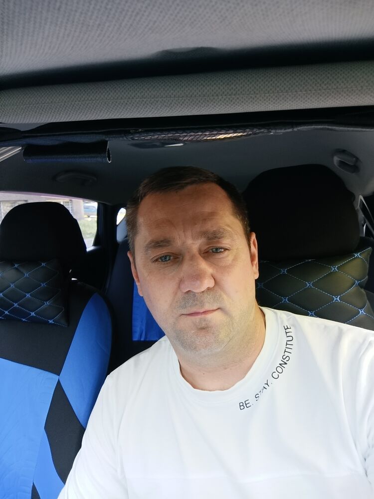  ,   Alex, 40 ,   ,   