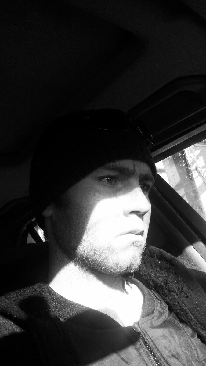  ,   Artur, 39 ,   