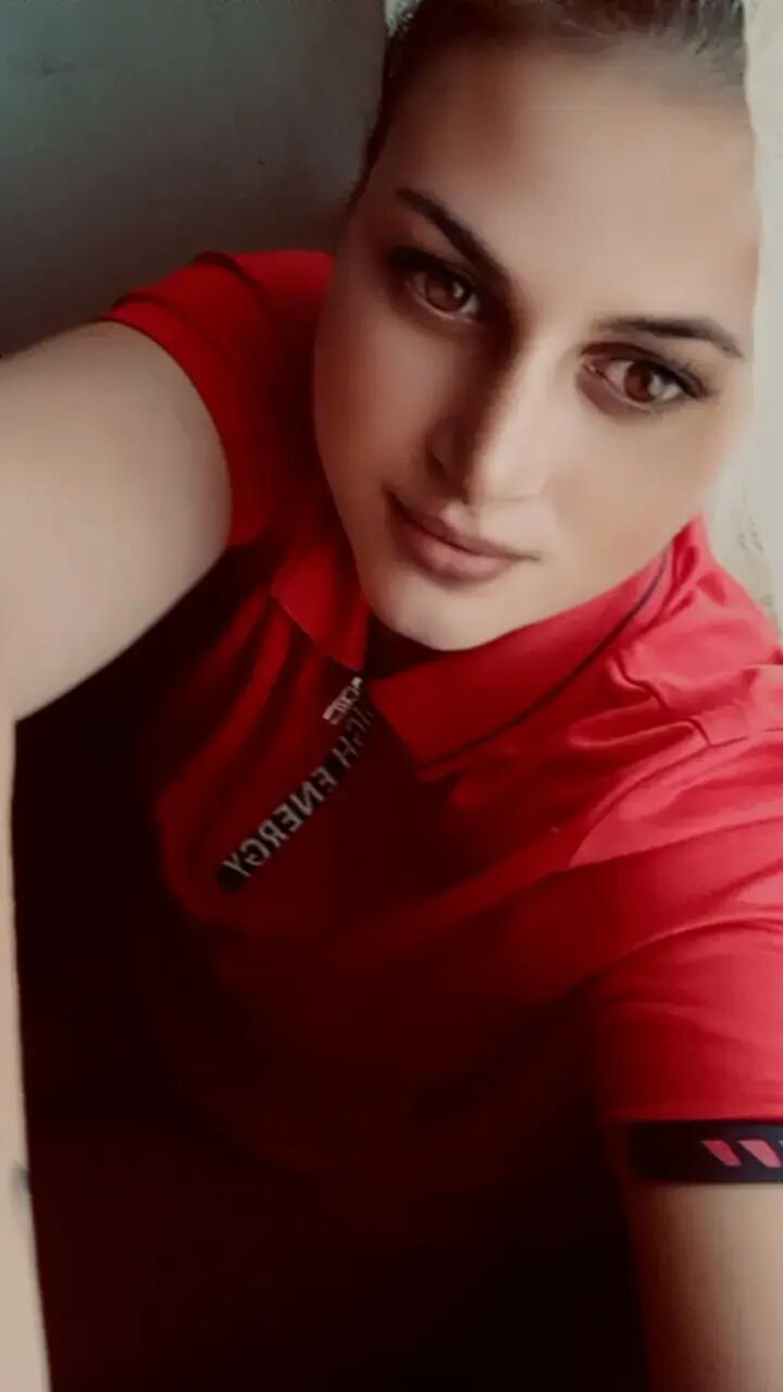  48396806  Sofia, 27 ,    