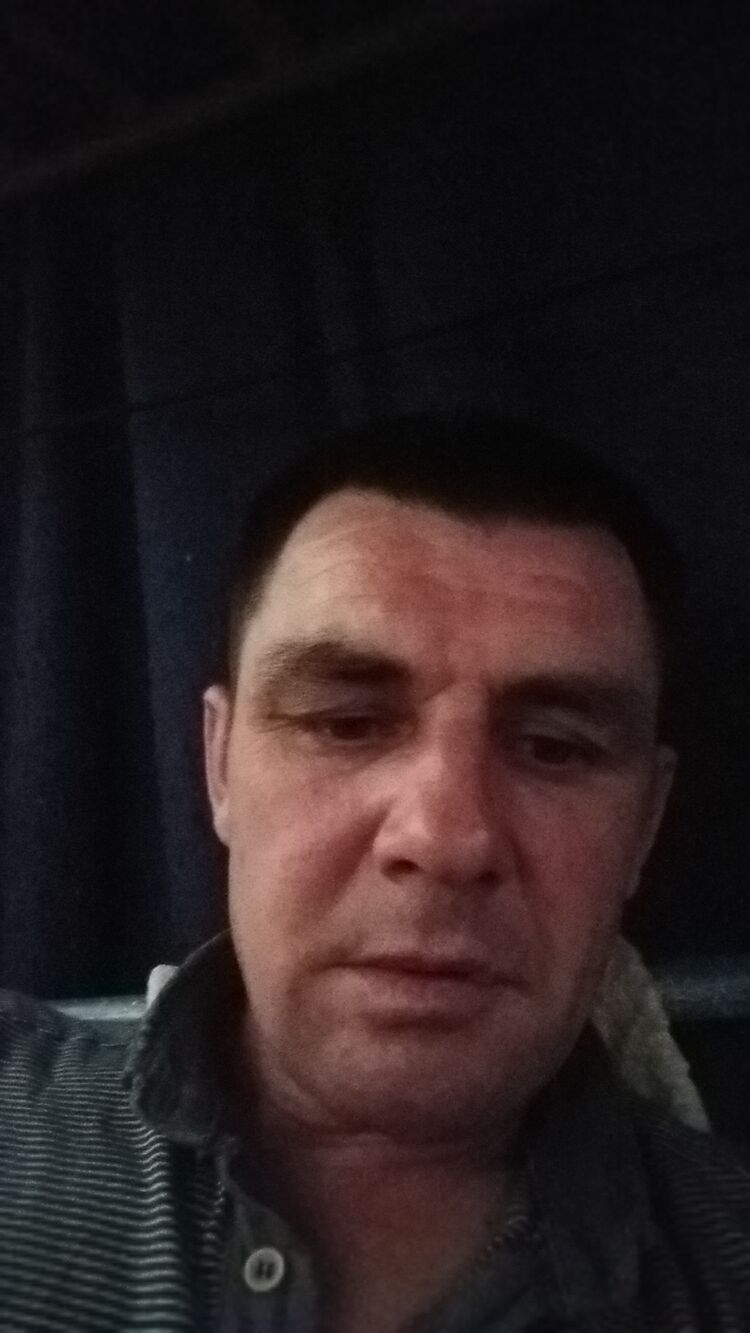  33697376  Anton, 39 ,    -