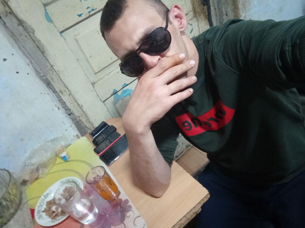  22748796  , 30 ,    