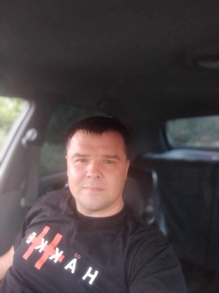  48207356  , 37 ,    