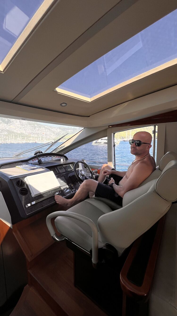  48864866  Ruslan, 38 ,    