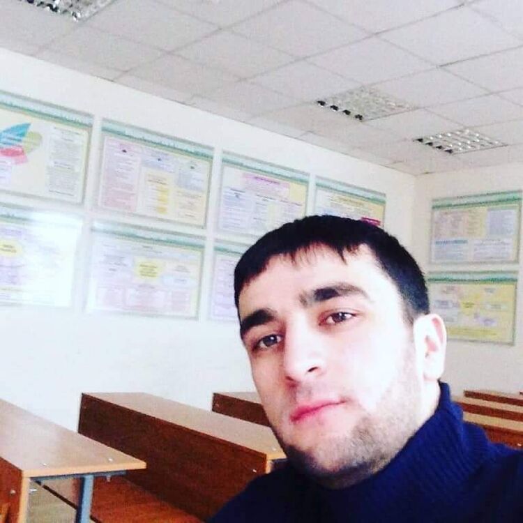  27264756  Akhmad, 33 ,    