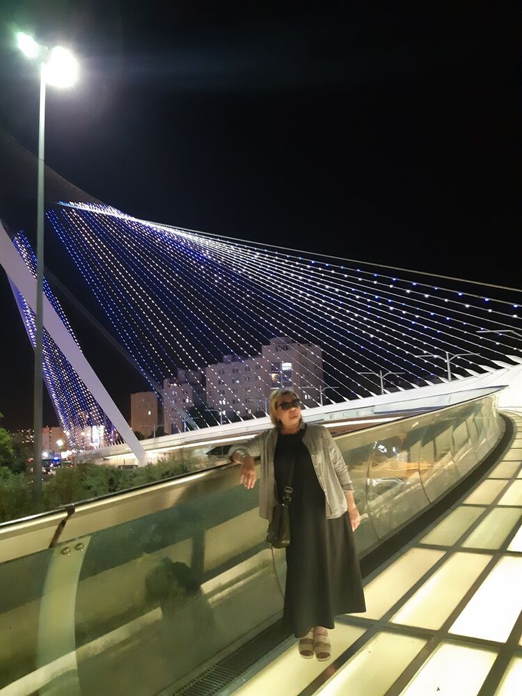  16220686  , 52 ,    Holon