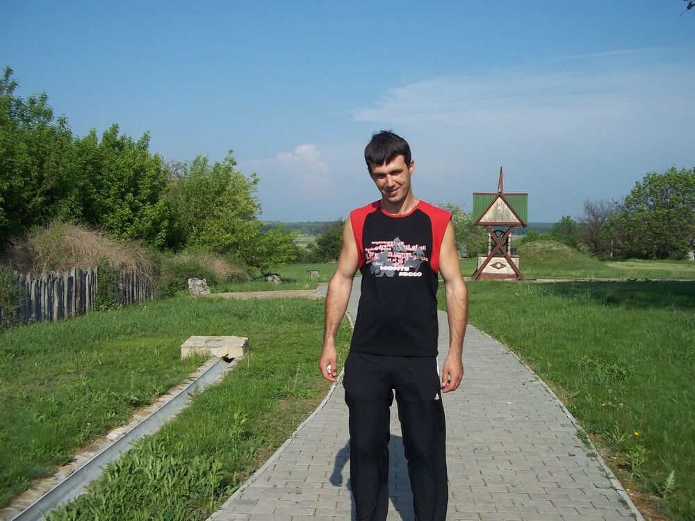  ,   Artem, 41 ,   ,   , c 