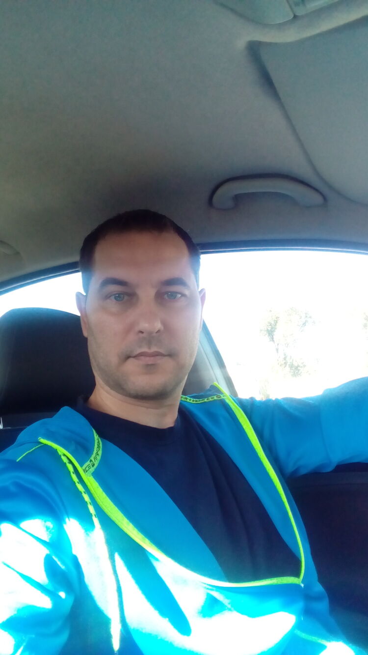  40753646  , 49 ,    