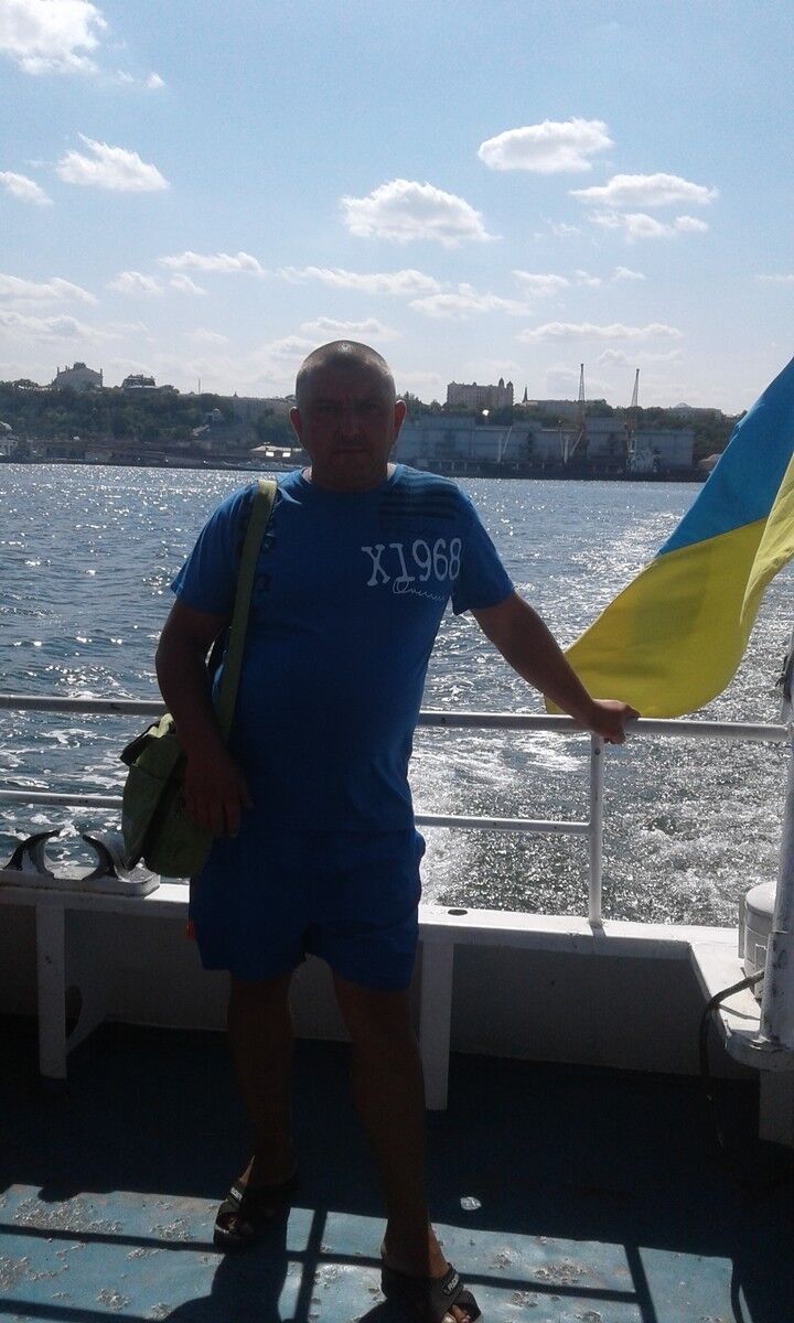  ,   Igor, 41 ,   ,   , c 