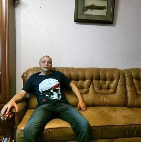  ,   Svoy, 44 ,  