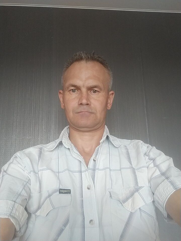  32881266  , 49 ,    