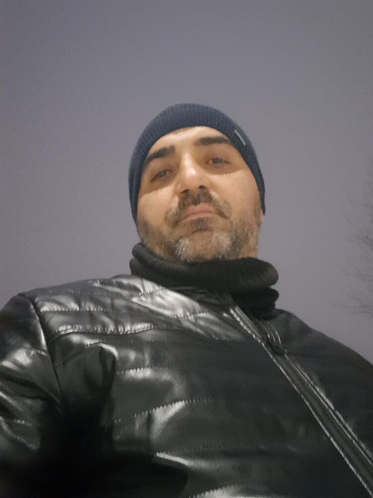  46845276  , 40 ,    